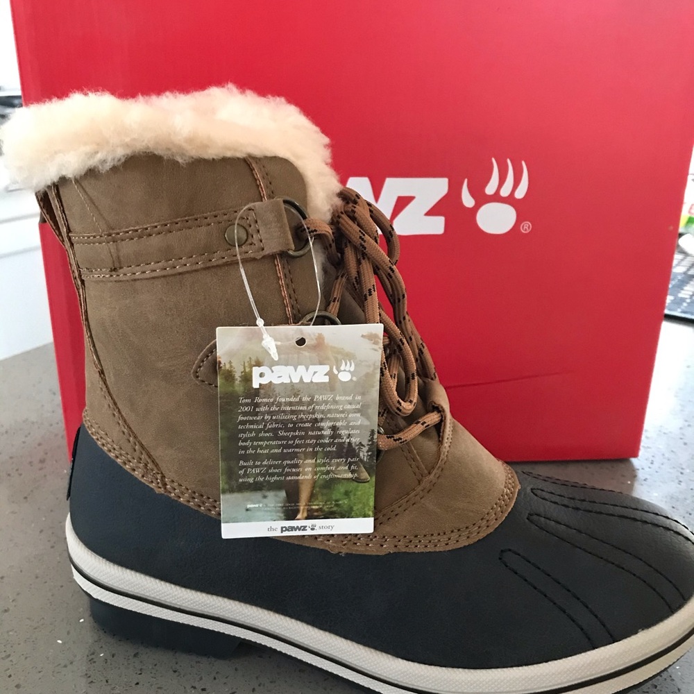Snow Boots